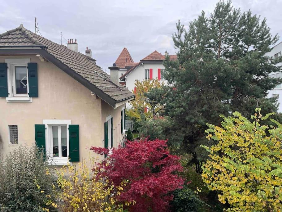 Proche Lausanne: Studio Bien Equipe Prilly Exterior foto
