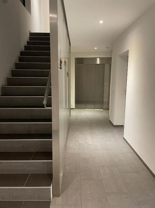 Proche Lausanne: Studio Bien Equipe Prilly Exterior foto