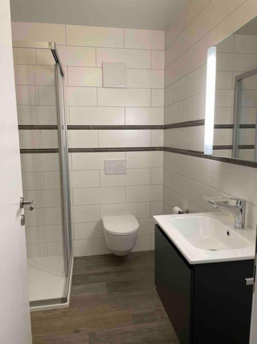 Proche Lausanne: Studio Bien Equipe Prilly Exterior foto